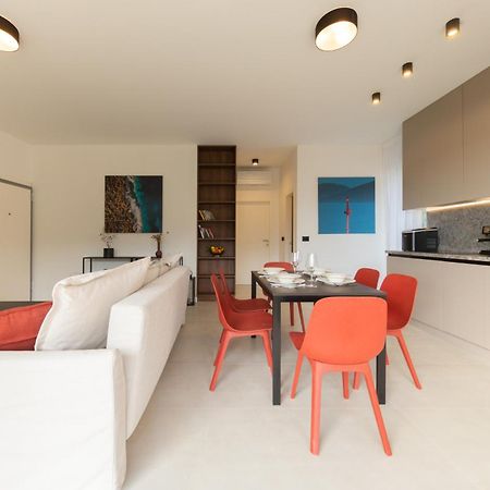 Seaside Elegance Suites Komiza Bagian luar foto